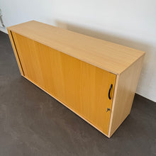 Laden Sie das Bild in den Galerie-Viewer, Elan Euroffice Lateralschrank für 2 Ordner-Reihen 1600mm breit - mit Schlüssel - Spanplatte Buche
