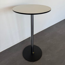 Laden Sie das Bild in den Galerie-Viewer, Top Design Classic Bistrostehtisch fixe Höhe von 1100 - 600mm Durchmesser - HPL Platte Weiss