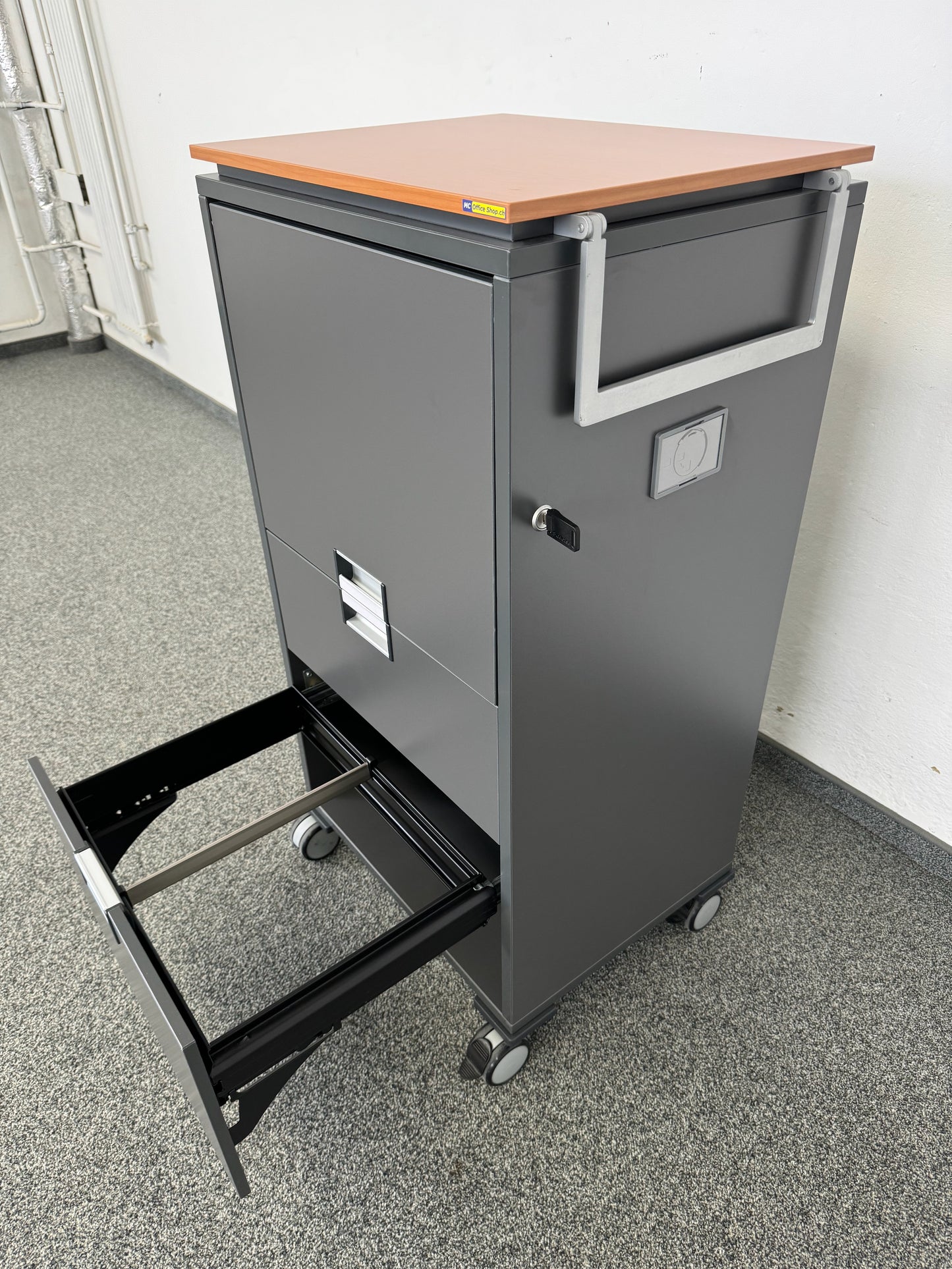 Steelcase Share It Roll-Caddy