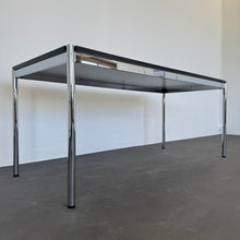 Laden Sie das Bild in den Galerie-Viewer, USM-Haller Classic Schreibtisch fixe Höhe von 740mm - 1750x750mm Spanplatte Weiss