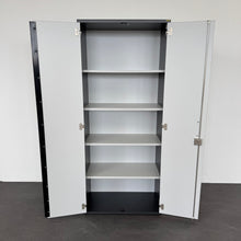 Laden Sie das Bild in den Galerie-Viewer, Elan Euroffice Flügeltür-Aktenschrank für 5 Ordner-Reihen 800mm breit - mit Schlüssel Spanplatte Anthrazit