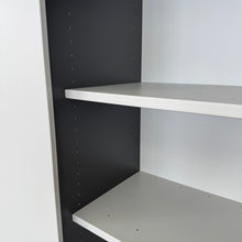 Laden Sie das Bild in den Galerie-Viewer, Elan Euroffice Flügeltür-Aktenschrank für 5 Ordner-Reihen 800mm breit - mit Schlüssel Spanplatte Anthrazit