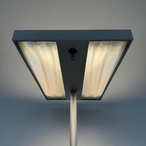 Alteme EcoP K Prisma Indirekt-/Direktleuchte Dimmbar - mit Sensor - 4 x 28 Watt Metall Silbergrau