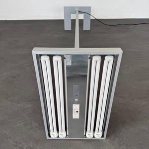 Alteme EcoP K Prisma Indirekt-/Direktleuchte Dimmbar - mit Sensor - 4 x 28 Watt Metall Silbergrau