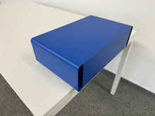 Laden Sie das Bild in den Galerie-Viewer, Lista Office Ablagefach für Office Extend Schreibtische 532x126mm - 246mm tief - Metall - Blau