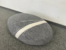 Laden Sie das Bild in den Galerie-Viewer, ficetimesone Pouf stONE No.5 Light Gray - Stoff Grau gemustert