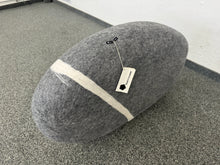 Laden Sie das Bild in den Galerie-Viewer, ficetimesone Pouf stONE No.5 Light Gray - Stoff Grau gemustert