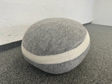 Laden Sie das Bild in den Galerie-Viewer, ficetimesone Pouf stONE No.5 Dark Gray XM - Stoff - Grau gemustert