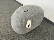 Laden Sie das Bild in den Galerie-Viewer, ficetimesone Pouf stONE No.5 Dark Gray XM - Stoff - Grau gemustert