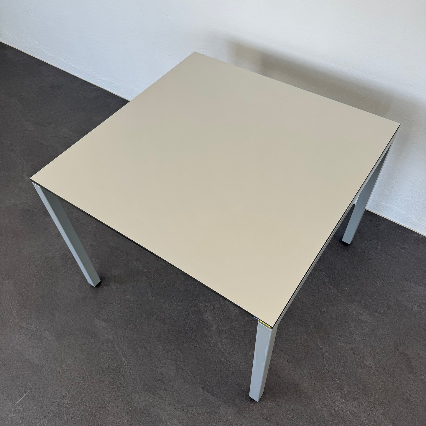 Lista Office Motion Sitzungstisch