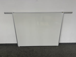 O+C Whiteboard mit Wandschiene 1500x1200mm - Metall Weiss