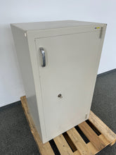 Laden Sie das Bild in den Galerie-Viewer, Züblin Fire Safe Tresor - Metall - Beige