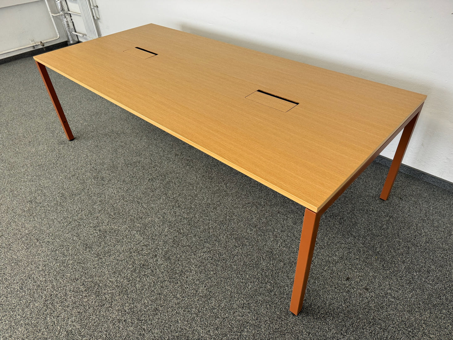 Lista Office Motion Sitzungstisch