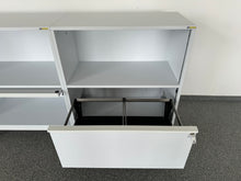 Laden Sie das Bild in den Galerie-Viewer, Sitag MCS Sideboard Modul mit Schlüssel - 2400mm breit - Spanplatte Weiss