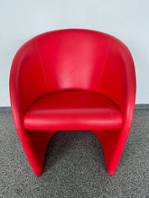 Laden Sie das Bild in den Galerie-Viewer, Poltrona Frau Intervista Sessel - Leder - Rot