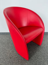 Laden Sie das Bild in den Galerie-Viewer, Poltrona Frau Intervista Sessel - Leder - Rot