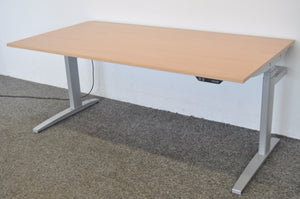 MC OFFICE SHOP MC Stand Sitz-Steh Schreibtisch elektrisch höhenverstellbar von 680-1350mm - 1600x800mm - Holz - Buche