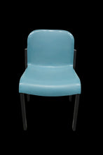Laden Sie das Bild in den Galerie-Viewer, Massimo Papiri modelo typy Stuhl ohne Armlehnen stapelbar - Kunststoff - Grün/Schwarz