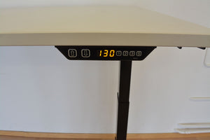 MC OFFICE SHOP MC Stand V2 Sitz-Steh Schreibtisch elektrisch höhenverstellbar von 640-1300mm - 1800x900mm - Holz - Lichtgrau