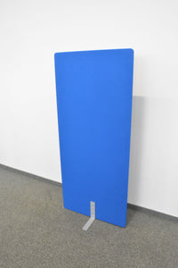 Steelcase Frontier Akustiktrennwand Freistehend - 1490x700mm - Spanplatte mit Stoffbezug - Blau