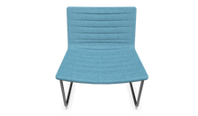 Laden Sie das Bild in den Galerie-Viewer, Narbutas Vegas Lounge Chair - Stoff - Hellblau melange