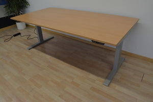 MC OFFICE SHOP MC Stand V2 Sitz-Steh Schreibtisch elektrisch höhenverstellbar von 640-1300mm - 2000x1000mm - Holz - Buchendekor