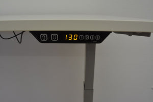 MC OFFICE SHOP MC Stand V2 Sitz-Steh Schreibtisch elektrisch höhenverstellbar von 640-1300mm - 1600x800mm - Holz - Kristallweiss