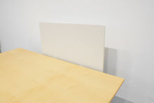 Laden Sie das Bild in den Galerie-Viewer, Lista Office Trennwand mit Tischhalterung 950x720mm - Spanplatte - Weiss