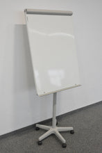 Laden Sie das Bild in den Galerie-Viewer, Rocada Easel Flipchart auf Rollen - Metall Weiss