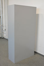 Laden Sie das Bild in den Galerie-Viewer, Lista Classic Flügeltür-Aktenschrank für 5 Ordner-Reihen 997mm breit - mit Schlüssel - Metall - Grau