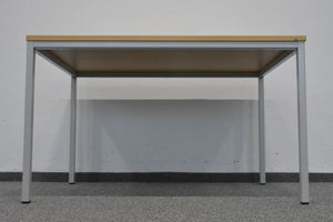 Büro Fürrer Basic Schreibtisch fixe Höhe von 715mm - 1200x800mm - Spanplatte - Buchendekor
