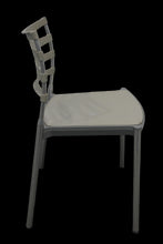 Laden Sie das Bild in den Galerie-Viewer, Fritz Hansen ICE Chair Stuhl ohne Armlehnen - Kunststoff - Creme