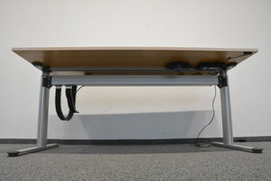 HAWORTH TC4000 Sitz-Steh-Schreibtisch elektrisch höhenverstellbar von 720-1220mm - 1800x900mm - Spanplatte - Buche Weiss Lasiert