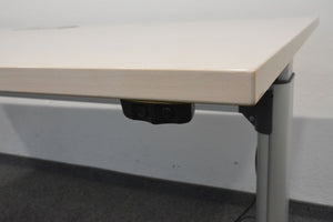 HAWORTH TC4000 Sitz-Steh-Schreibtisch elektrisch höhenverstellbar von 720-1220mm - 1800x900mm - Spanplatte - Buche Weiss Lasiert