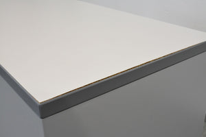 Lista Office Storage Lateralschrank für 2 Ordner-Reihen 800mm breit - mit Schlüssel - Metall - RAL 9006 Weissaluminium