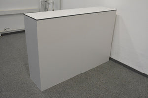 Lista Office Storage Schiebetür-Aktenschrank für 3 Ordner-Reihen 1600mm breit - mit Schlüssel - Metall - Weiss