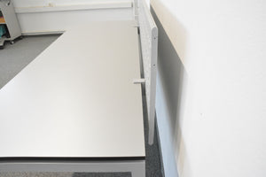 Ergodata Line Desk Schreibtisch mechanisch höhenverstellbar von 680-820 mm - 2200x845mm - Spanplatte - Silbergrau/Schwarz
