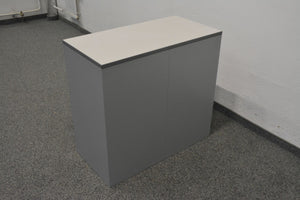 Lista Office Storage Lateralschrank für 2 Ordner-Reihen 800mm breit - mit Schlüssel - Metall - RAL 9006 Weissaluminium