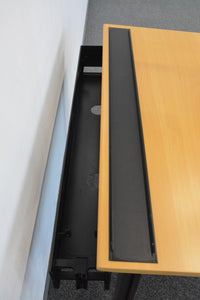 Elan Euroffice Schreibtisch mechanisch höhenverstellbar von 700-780mm - 1200x900mm - Spanplatte - Buche
