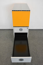 Laden Sie das Bild in den Galerie-Viewer, Denz D3 Beistell-Korpus mit Aufbaumodul mit Hängeregister mit Schlüssel - MDF - Weiss / Orange
