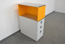 Laden Sie das Bild in den Galerie-Viewer, Denz D3 Beistell-Korpus mit Aufbaumodul mit Hängeregister mit Schlüssel - MDF - Weiss / Orange