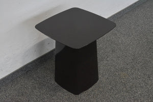 Vitra Metal Side Table mittel fixe Höhe von 445mm - 400x400mm - Metall - Chocolate