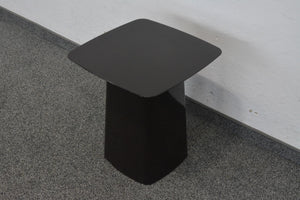 Vitra Metal Side Table mittel fixe Höhe von 445mm - 400x400mm - Metall - Chocolate