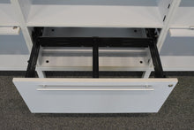 Laden Sie das Bild in den Galerie-Viewer, Sitag MCS Sideboard Modul mit Schlüssel - 2400mm breit - Spanplatte Weiss