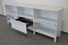 Laden Sie das Bild in den Galerie-Viewer, Sitag MCS Sideboard Modul mit Schlüssel - 2400mm breit - Spanplatte Weiss