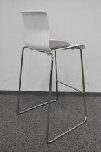 Laden Sie das Bild in den Galerie-Viewer, IKEA IKEA Glenn Barhocker - Metall - Weiss