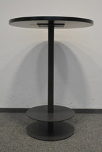 Laden Sie das Bild in den Galerie-Viewer, Aermo Modell 4413 Bistrostehtisch fixe Höhe von 1100 - 800mm Durchmesser - Spanplatte - Anthrazit