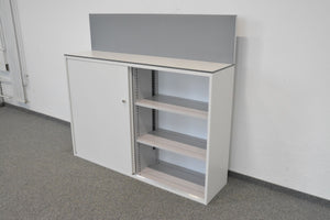 Lista Office Storage Schiebetür-Aktenschrank mit Akkustik-Aufbau für 3 Ordner-Reihen 1600mm breit - ohne Schlüssel - Metall - Weiss