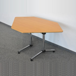 USM-Haller Kitos Trapeztisch mechanisch höhenverstellbar 690-780mm - 1305x835mm - Spanplatte Buche