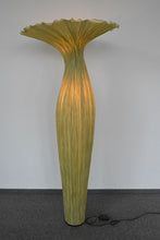 Laden Sie das Bild in den Galerie-Viewer, Aqua Creation Morning Glory Stehleuchte LED je 1 x 100/75 Watt - Dimmbar - Seide - Grass Hell